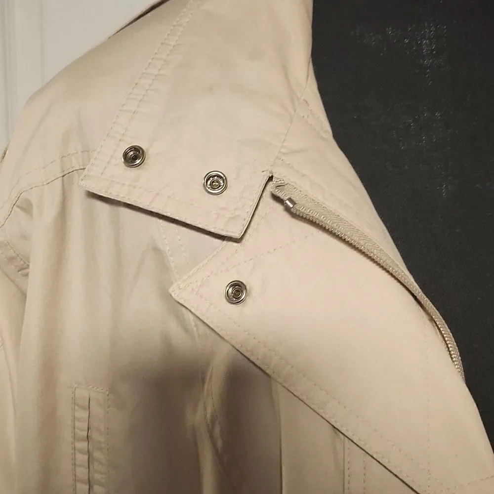 Chance Encounter mid length rain jacket - Picture 2 of 8